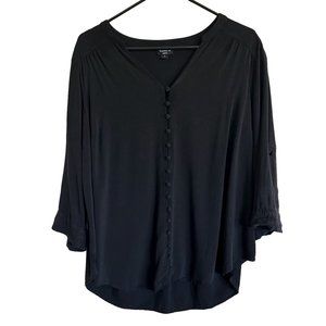 Torrid Black Button-Up 3/4 Sleeve SZ0